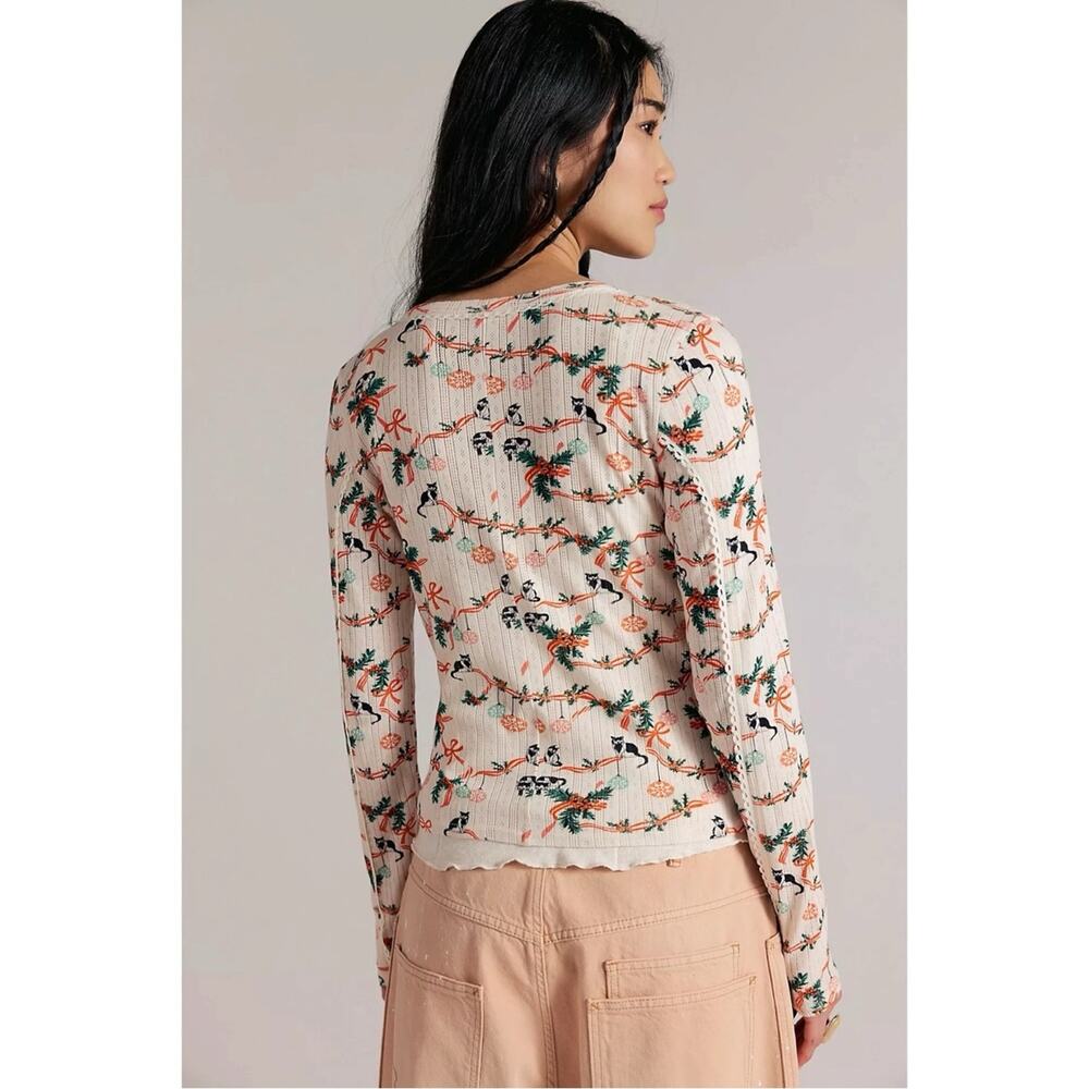Free People Dainty Vintage Christmas Kittens Pearl And Lace Cardi Top Medium NWT - Picture 3 of 11